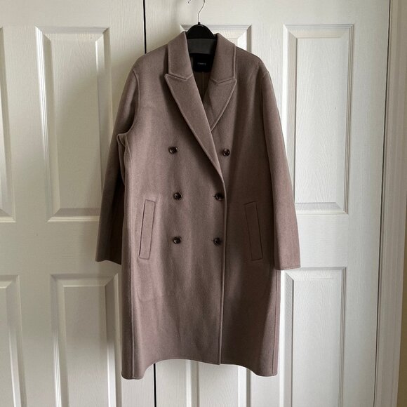 Theory Double-breasted wool and cashmere Coat in Taupe - Authentic - Picture 16 of 17
